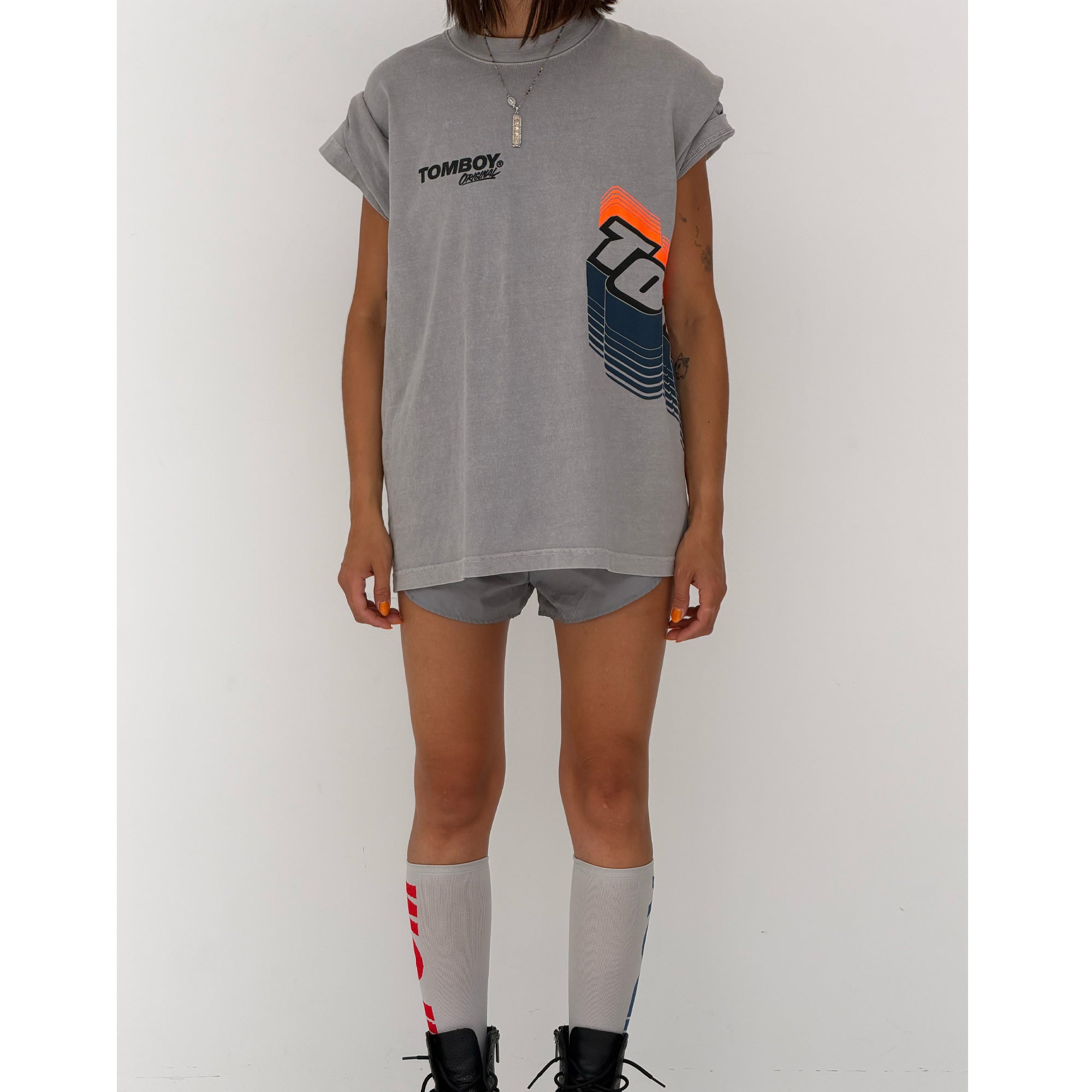 PEAK GREY